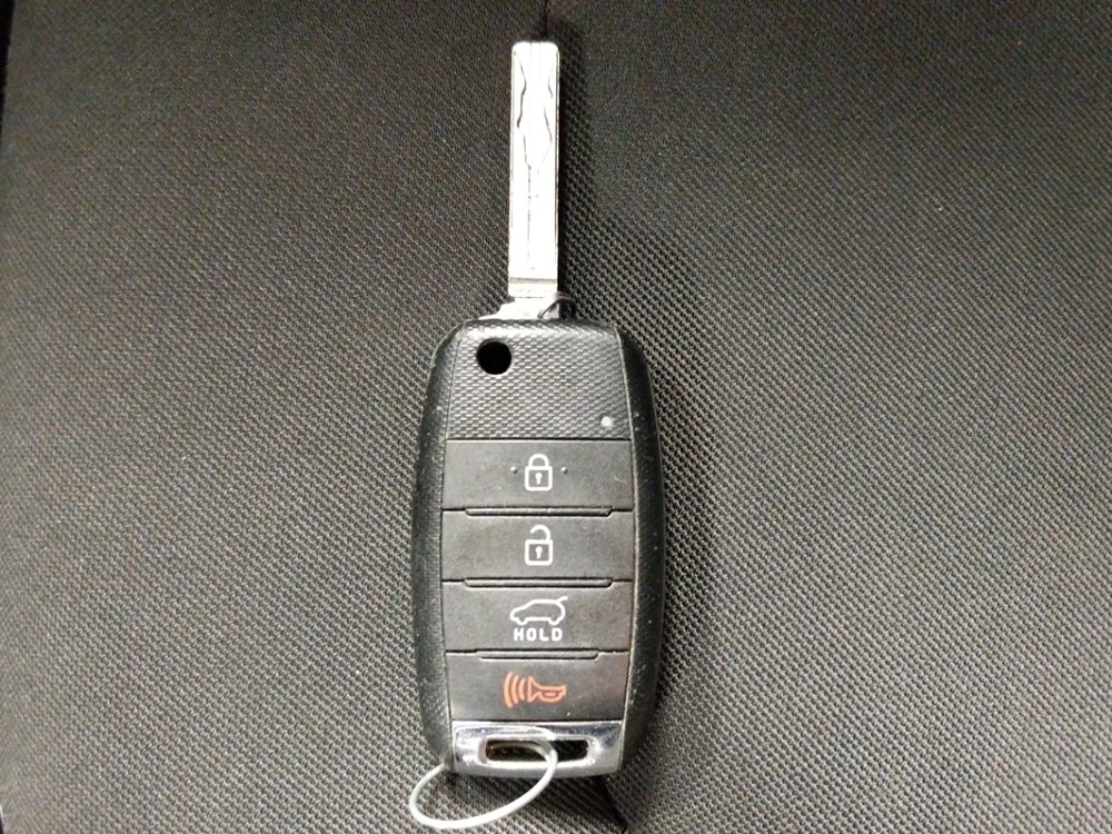 2016 Kia Soul - Keys