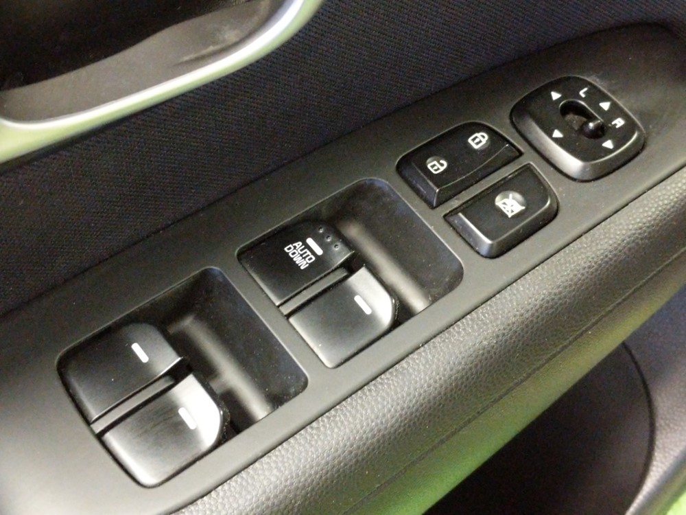 2016 Kia Soul - Driver Power Windows/Lock Control