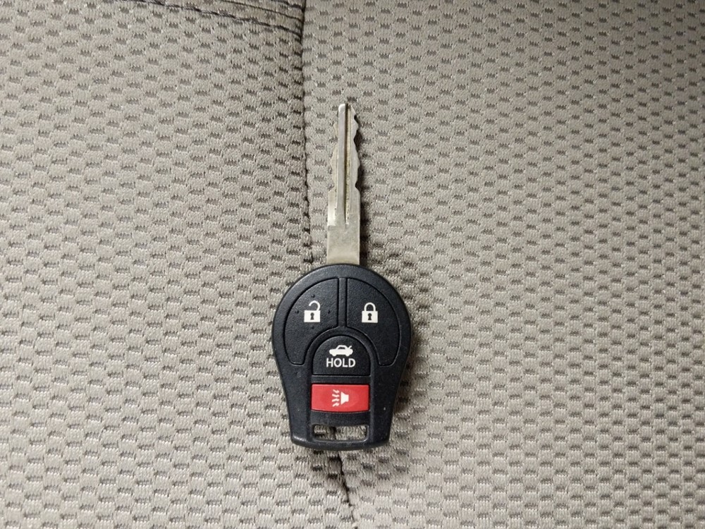 2016 Nissan Sentra - Keys