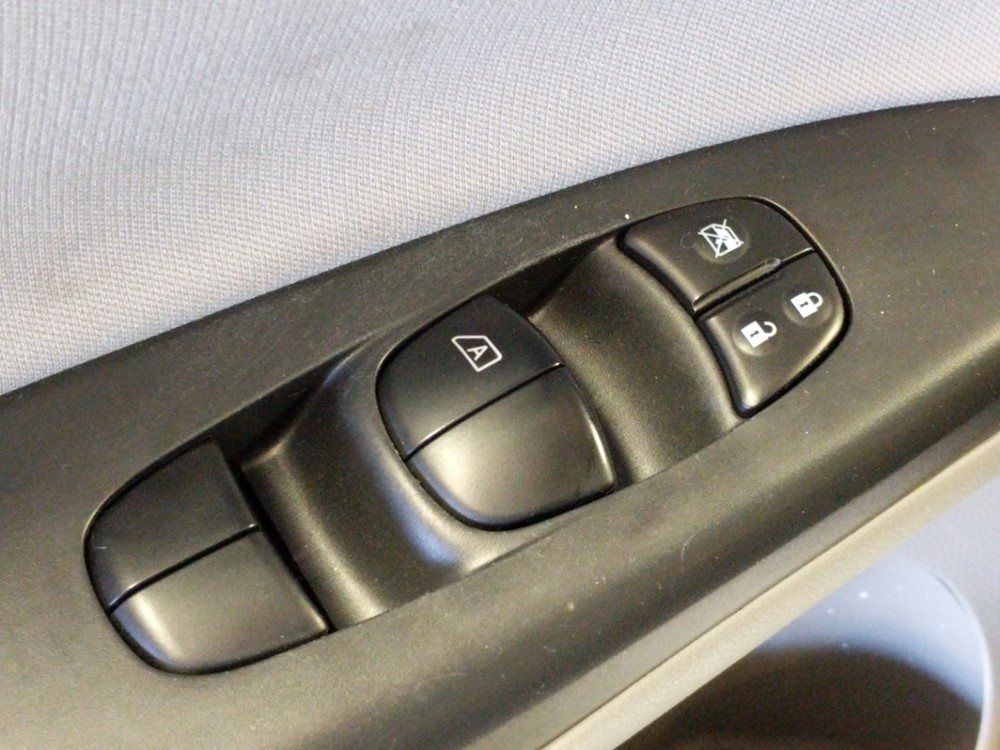 2016 Nissan Sentra - Driver Power Windows/Lock Control