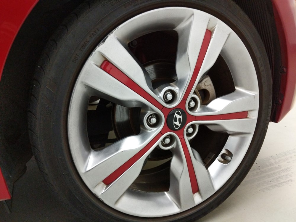 2016 Hyundai Veloster - Wheel