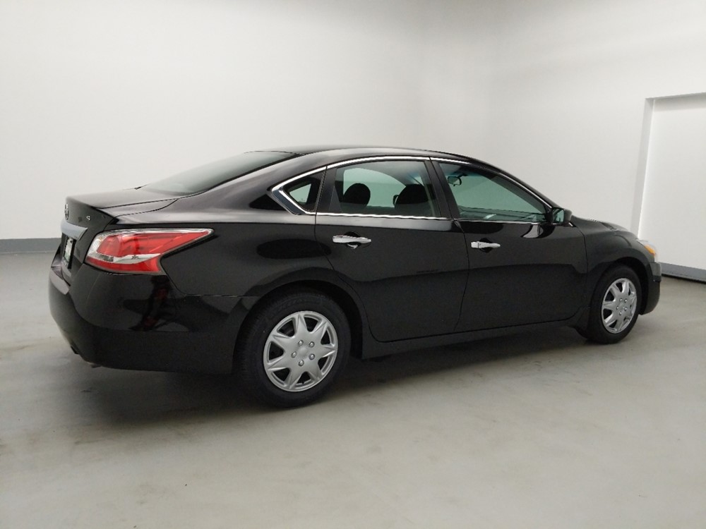 2015 Nissan Altima - Passenger Rear Side