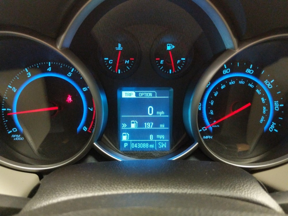 2015 Chevrolet Cruze - Odometer Close Up