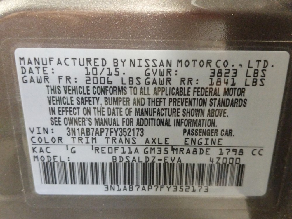 2015 Nissan Sentra - VIN Plate
