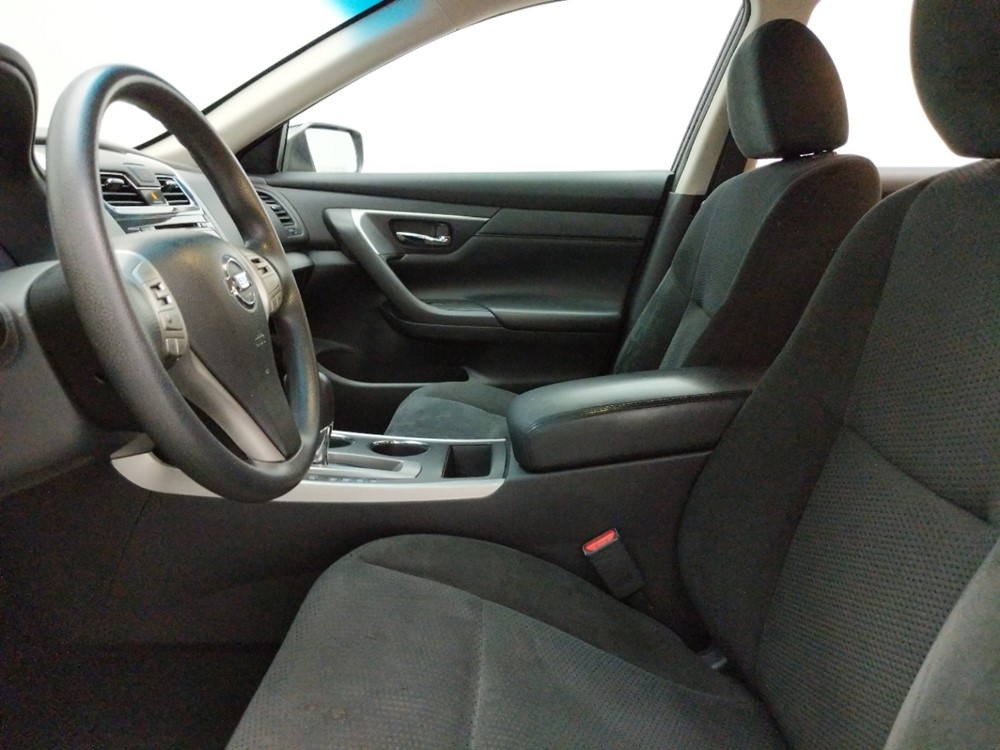 2015 Nissan Altima - Driver Front Seat