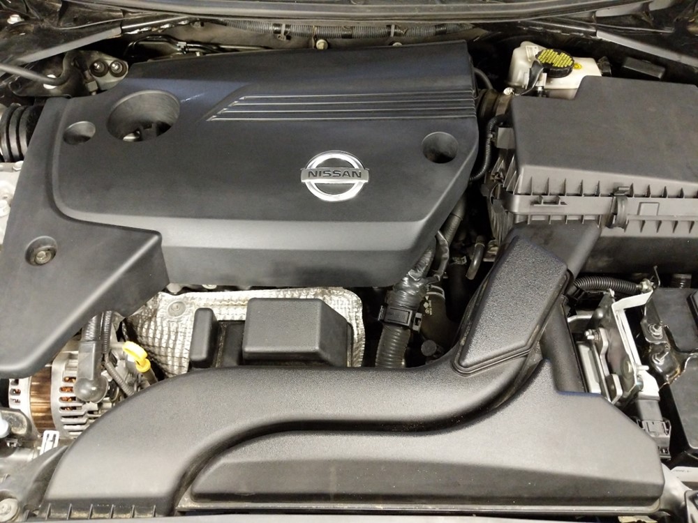 2015 Nissan Altima - Engine