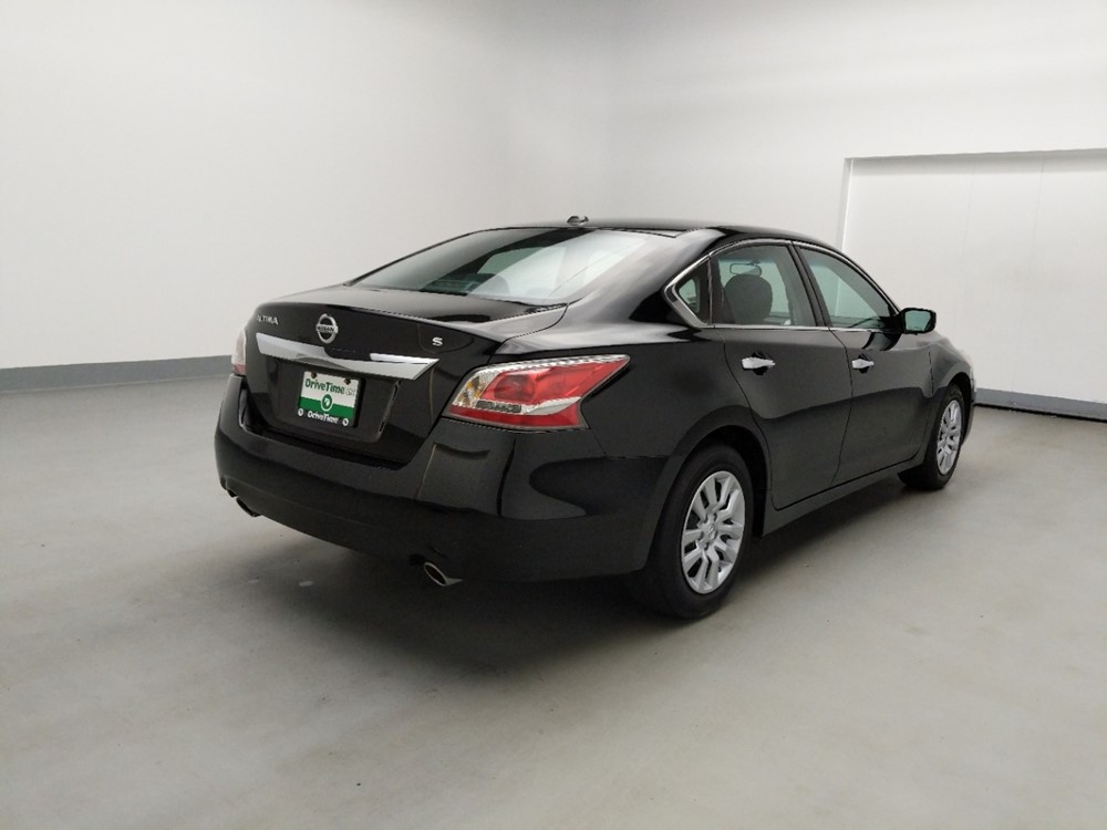 2015 Nissan Altima - Passenger Rear Bumper