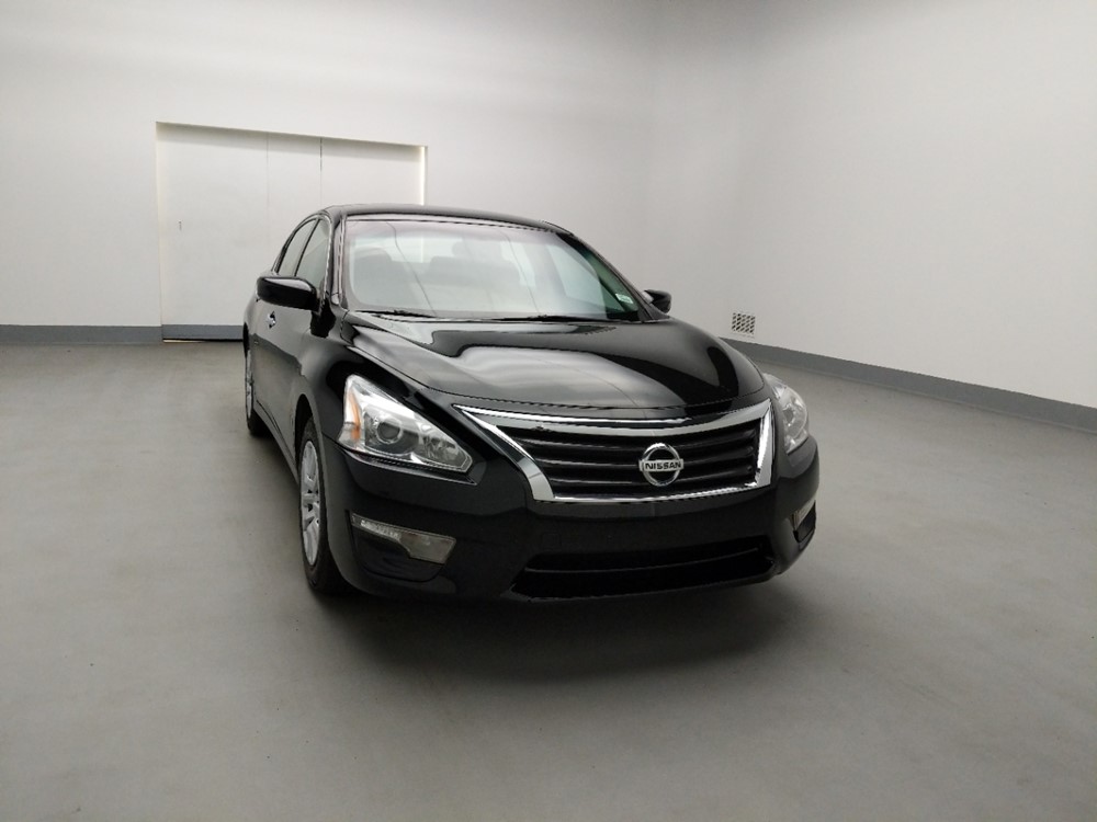 2015 Nissan Altima - Passenger Front Hood