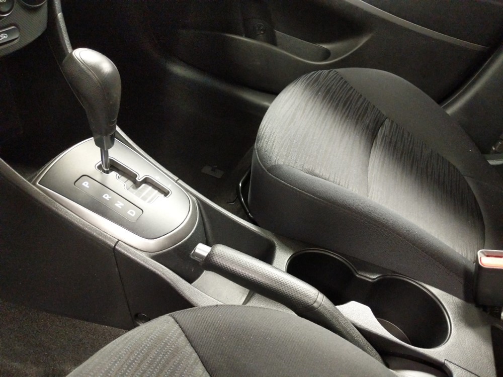 2017 Hyundai Accent - Center Console/Cup Holders