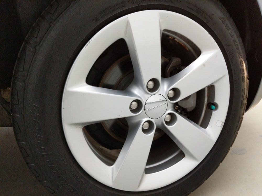 2016 Dodge Dart - Wheel