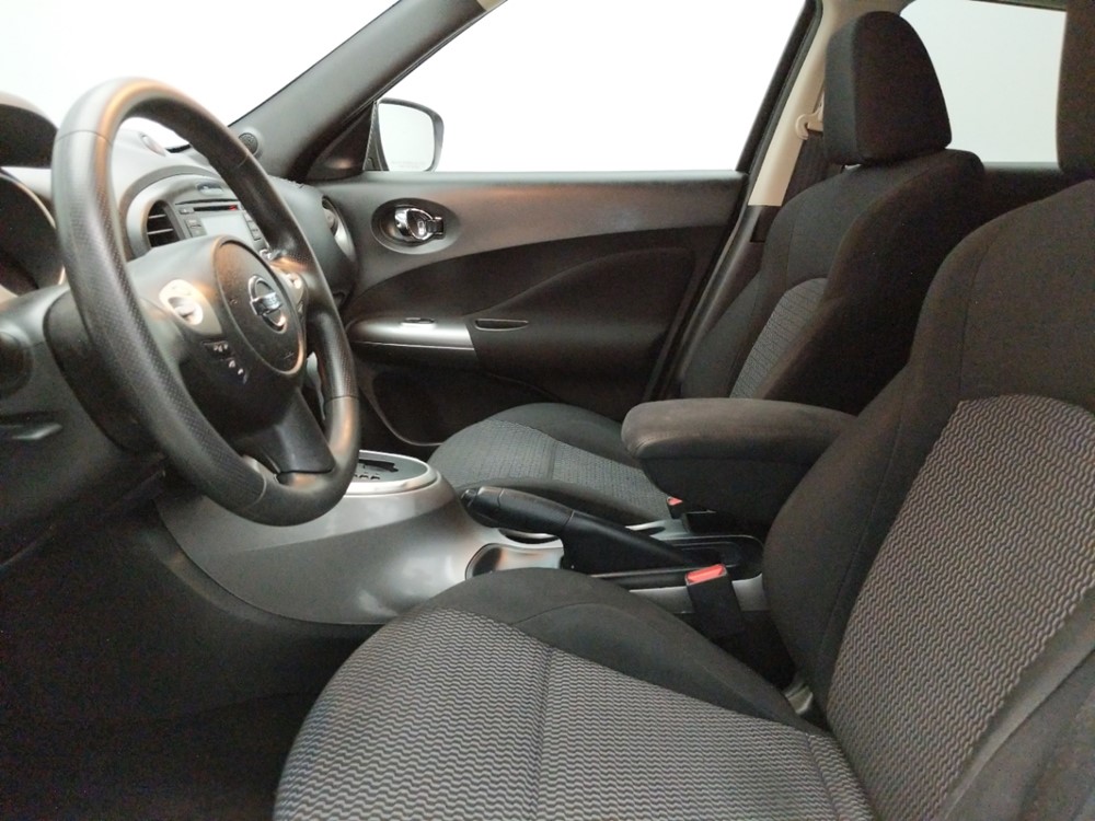2015 Nissan JUKE - Driver Front Seat