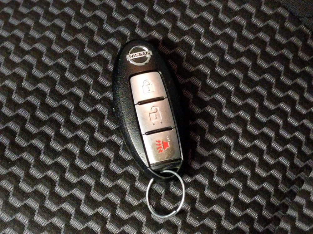 2015 Nissan JUKE - Keys
