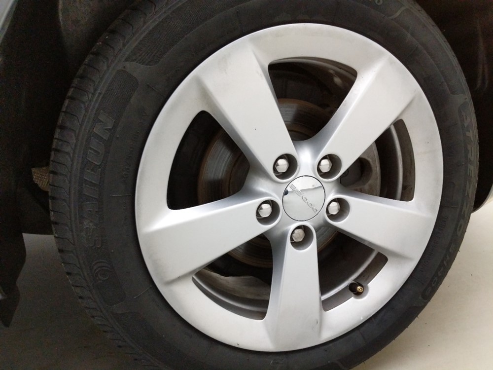 2015 Dodge Dart - Wheel