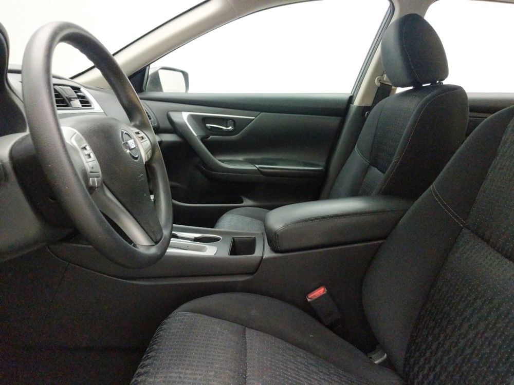 2016 Nissan Altima - Driver Front Seat