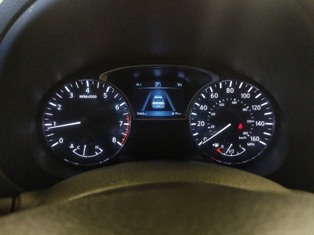 2016 Nissan Altima - Odometer Close Up