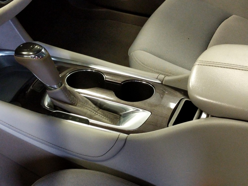2016 Chevrolet Malibu - Center Console/Cup Holders