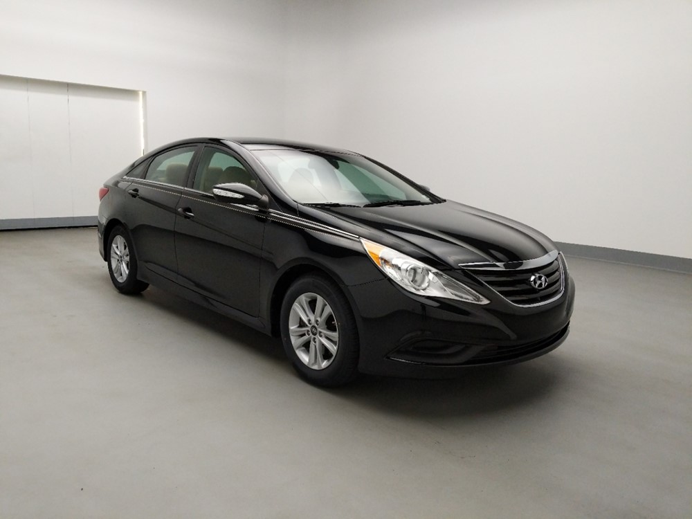 2014 Hyundai Sonata - Passenger Front Bumper