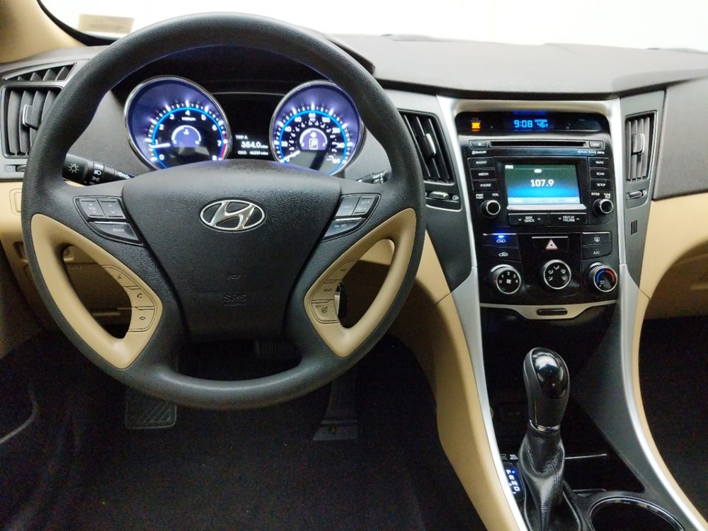 2014 Hyundai Sonata - Driver Dash