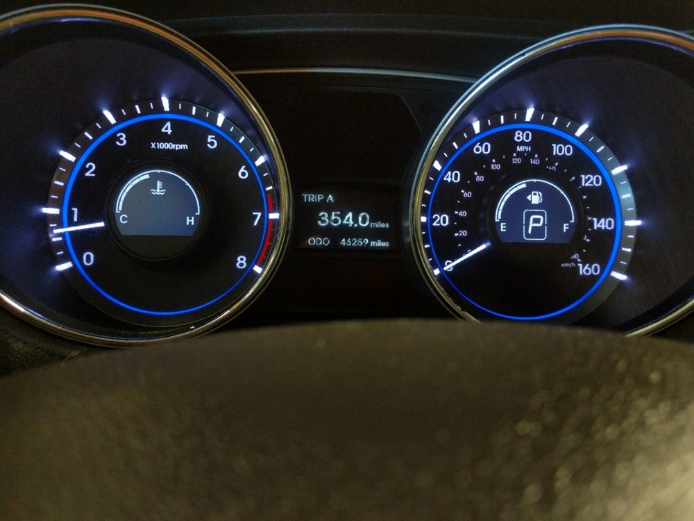 2014 Hyundai Sonata - Odometer Close Up