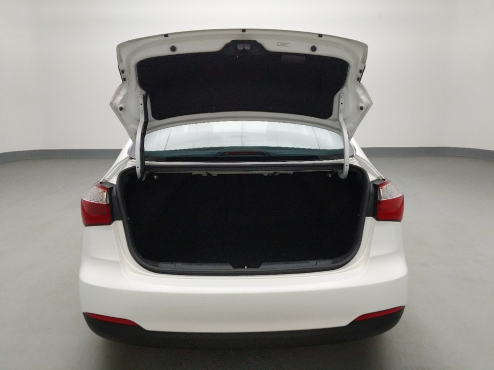 2016 Kia Forte - Trunk