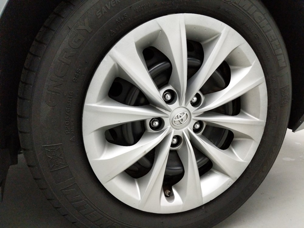 2016 Toyota Camry - Wheel