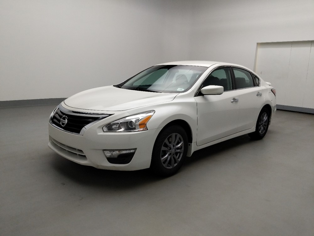 2015 Nissan Altima - Driver Front Bumper