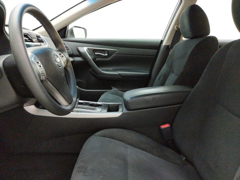 2015 Nissan Altima - Driver Front Seat