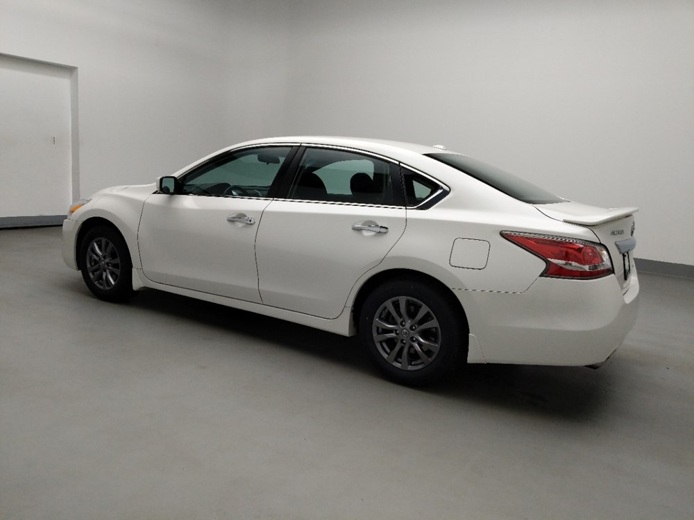 2015 Nissan Altima - Driver Rear Side