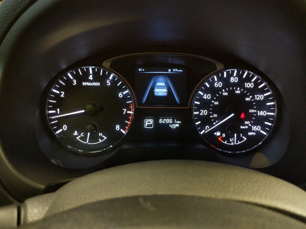 2015 Nissan Altima - Odometer Close Up