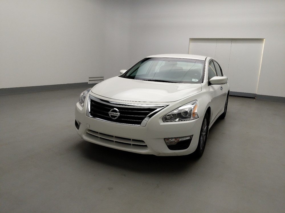 2015 Nissan Altima - Driver Front Hood