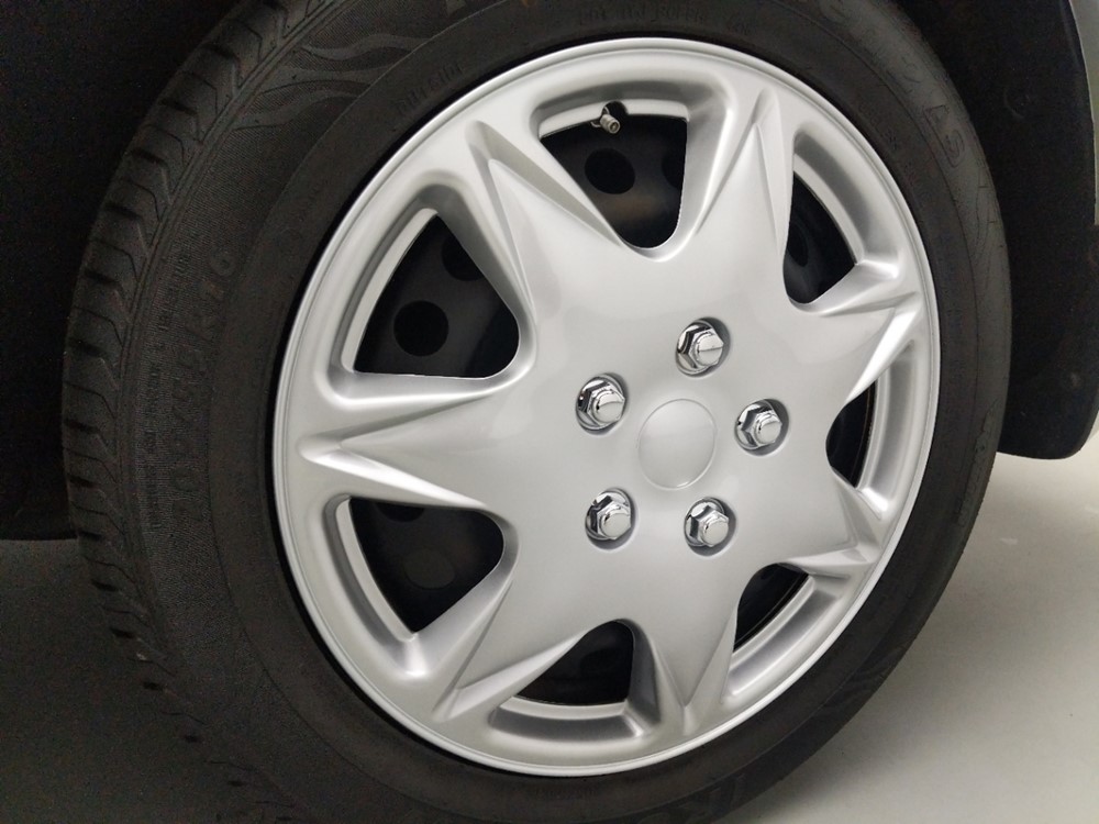 2015 Nissan Sentra - Wheel