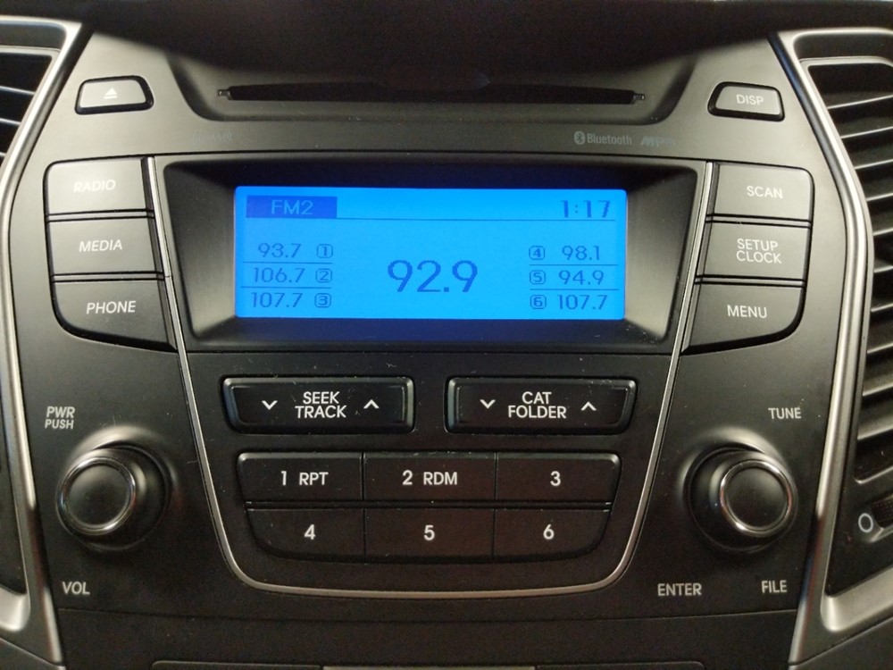 2013 Hyundai Santa Fe - Stereo Package