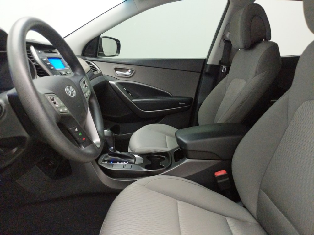 2013 Hyundai Santa Fe - Driver Front Seat