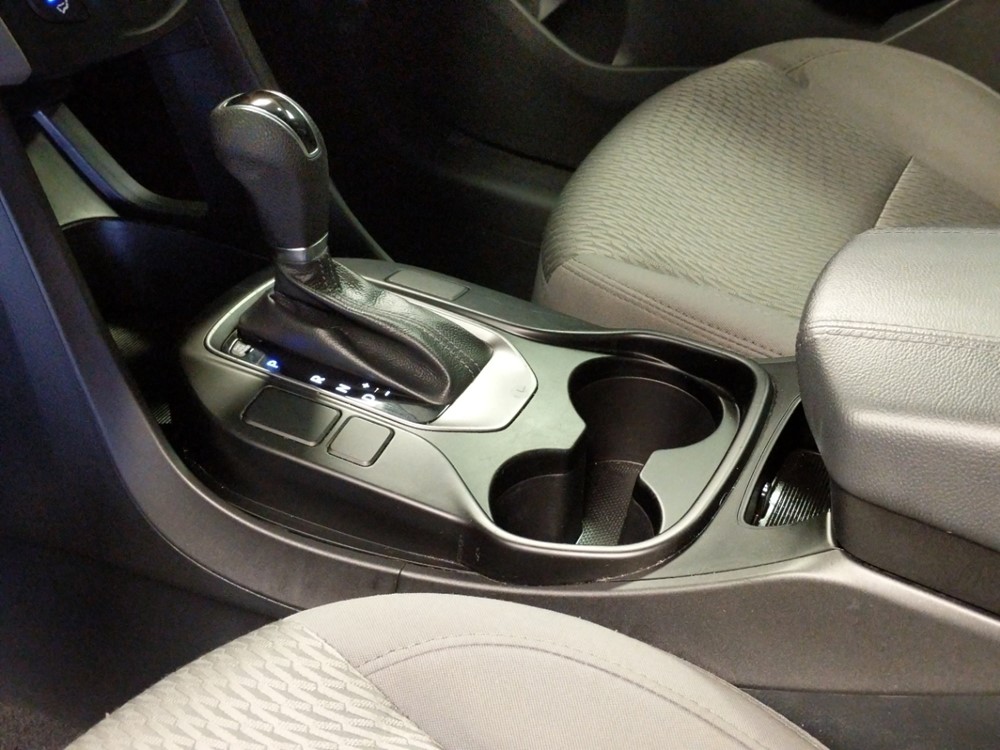 2013 Hyundai Santa Fe - Center Console/Cup Holders