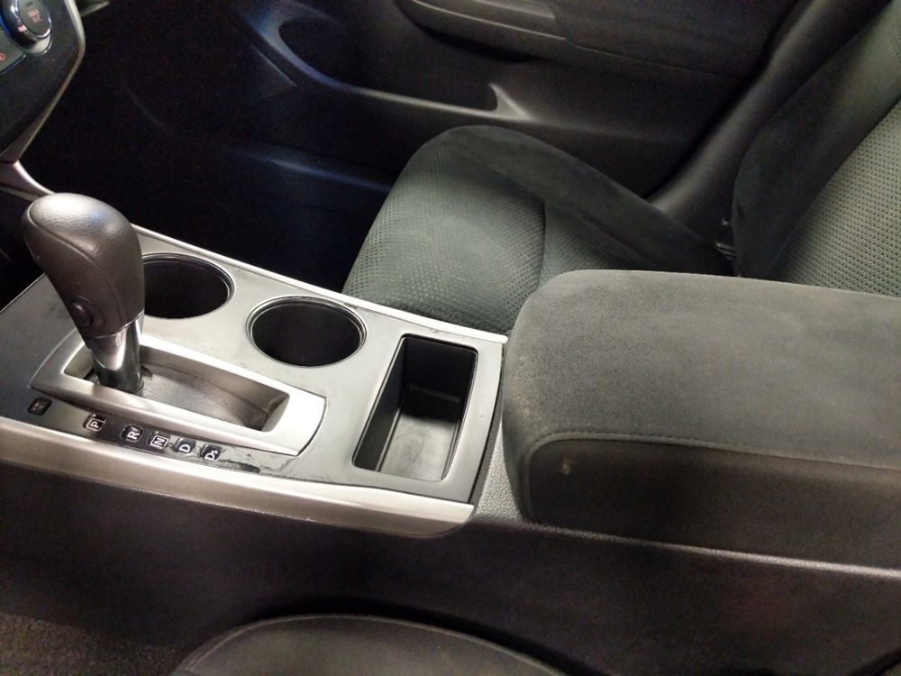 2015 Nissan Altima - Center Console/Cup Holders