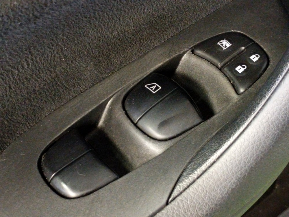 2015 Nissan Altima - Driver Power Windows/Lock Control