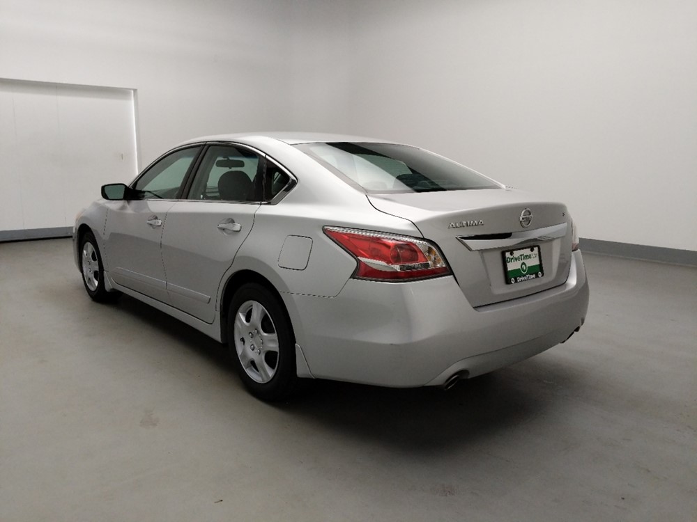2015 Nissan Altima - Driver Rear Bumper