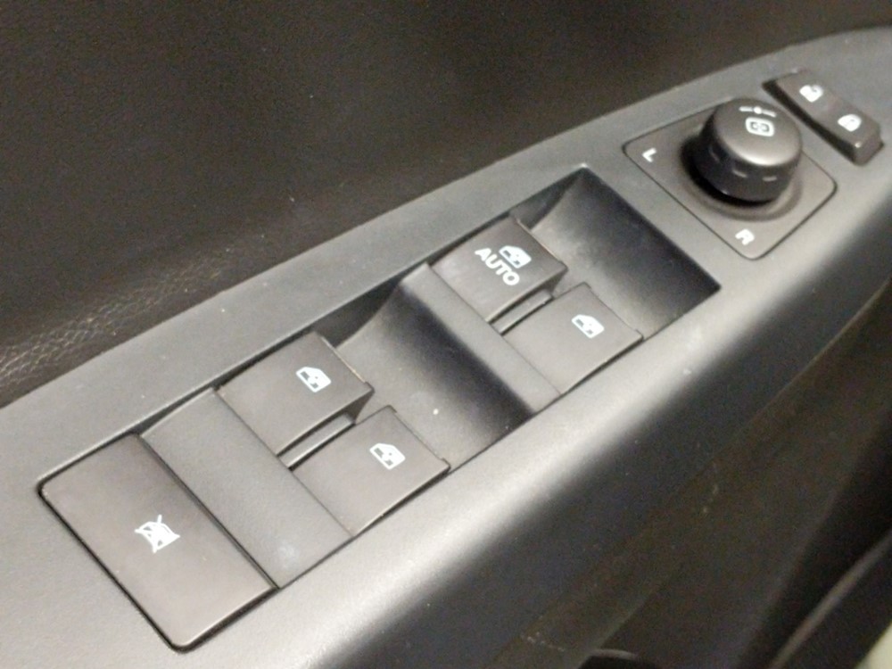 2014 Chevrolet Captiva - Driver Power Windows/Lock Control