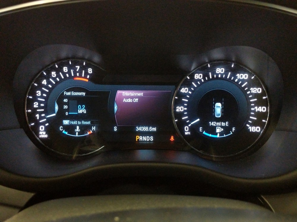 2016 Lincoln MKC - Odometer Close Up