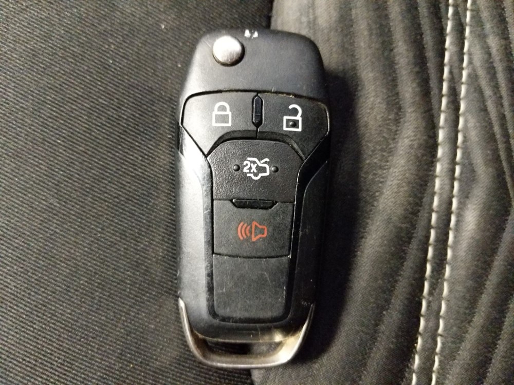 2016 Ford Fusion - Keys