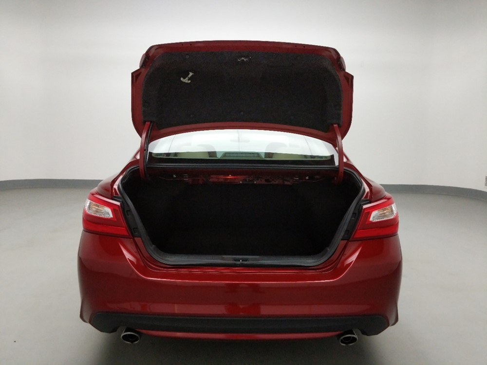 2016 Nissan Altima - Trunk