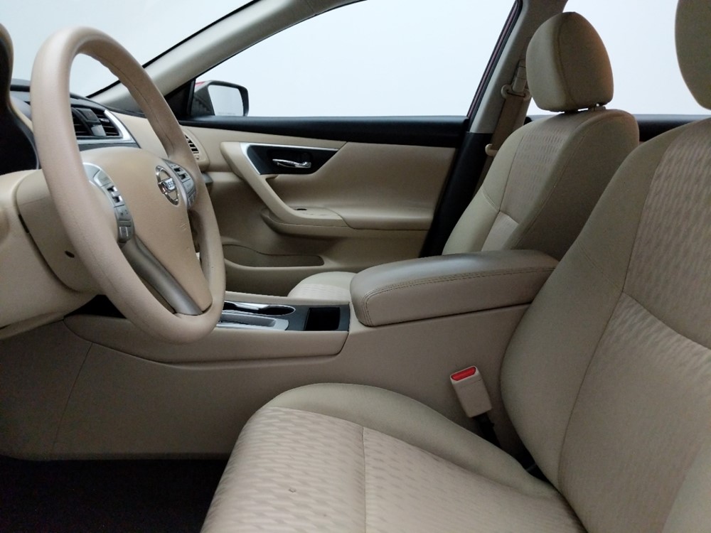 2016 Nissan Altima - Driver Front Seat
