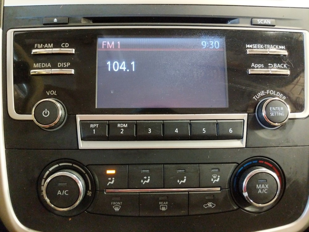 2016 Nissan Altima - Stereo Package