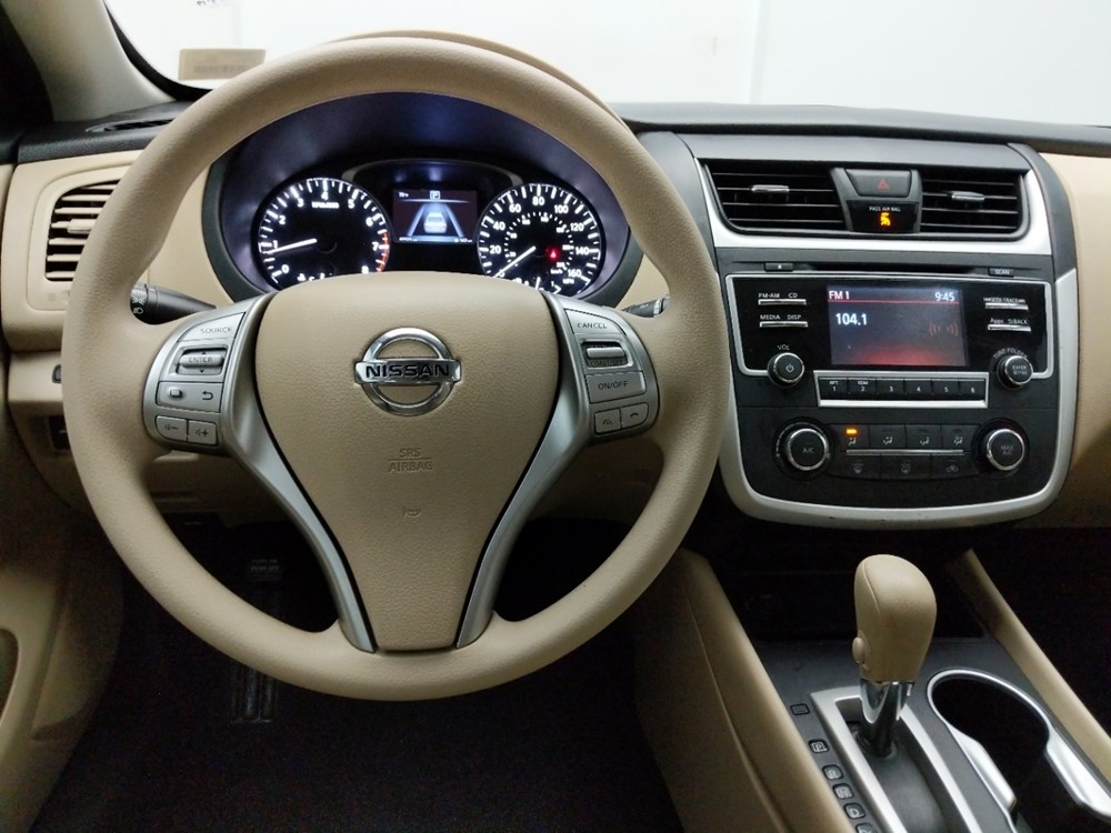 2016 Nissan Altima - Driver Dash