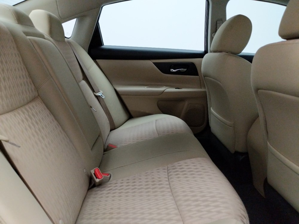 2016 Nissan Altima - Passenger Rear Seat