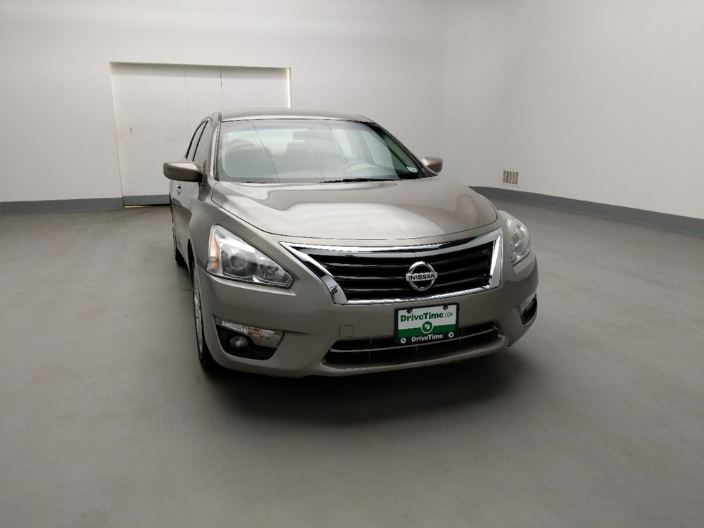 2015 Nissan Altima - Passenger Front Hood
