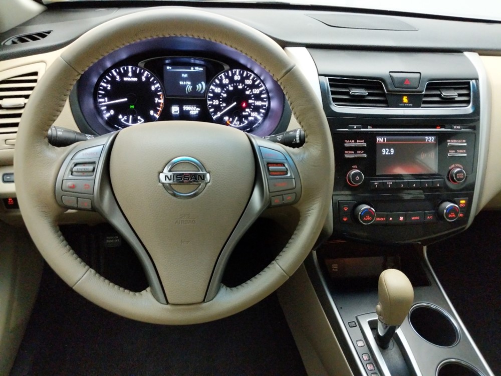 2015 Nissan Altima - Driver Dash