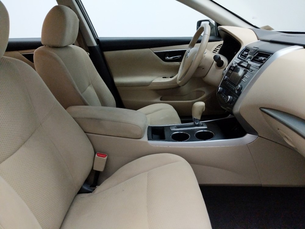 2015 Nissan Altima - Passenger Front Seat