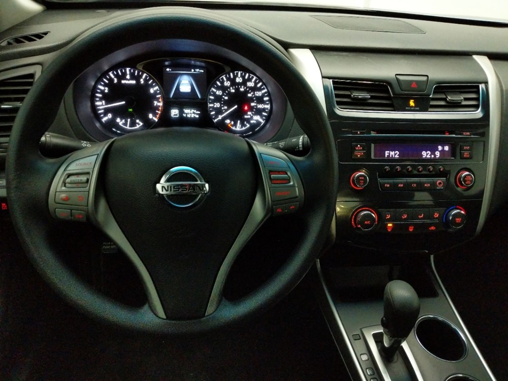 2015 Nissan Altima - Driver Dash