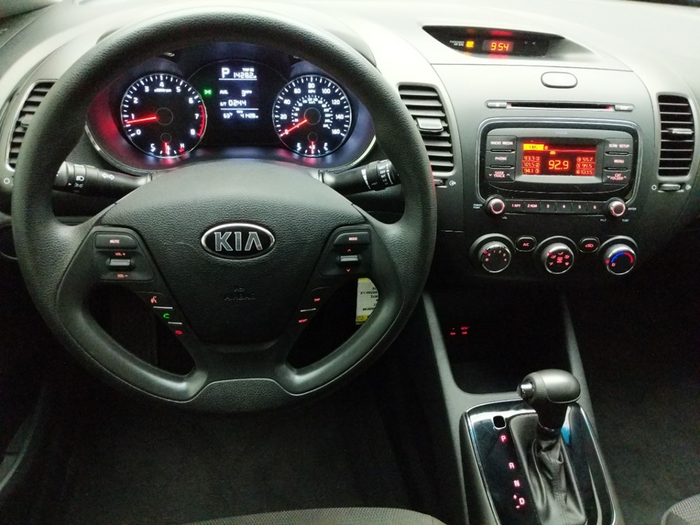 2017 Kia Forte - Driver Dash